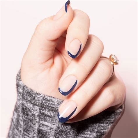 cute sns manicure navy blue.